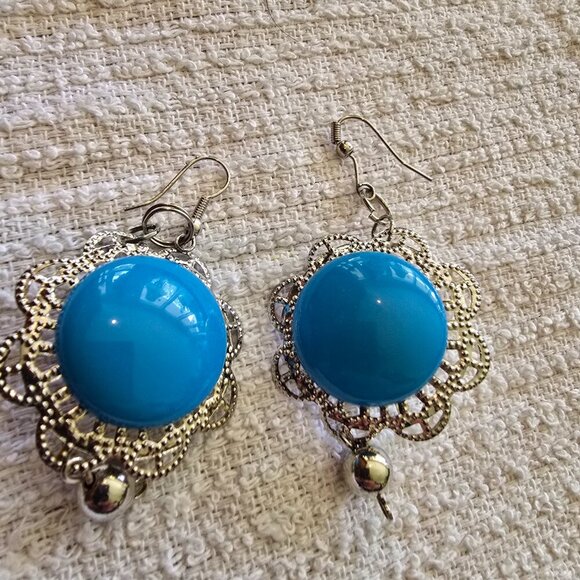 Vintage Turquoise & Silver 3-Piece Necklace, Bracelet and Earring Set - Picture 2 of 15